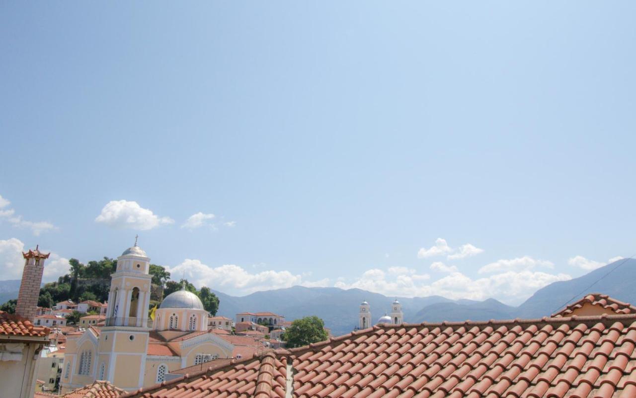 Onos - 2 Bedroom 2 Bathroom Penthouse With Terrace In Old Town Kalamata Exterior photo